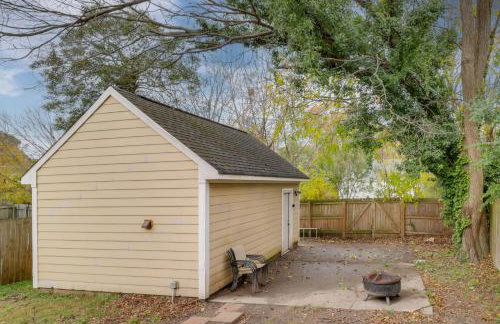Centrally Located Hampton Roads Home w/ Game Room! - Foto 34