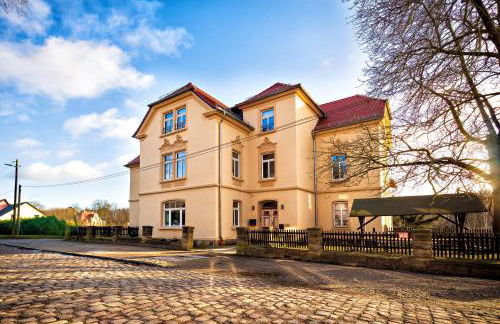 FeWo Droyßig Villa Edelgard - Foto 1