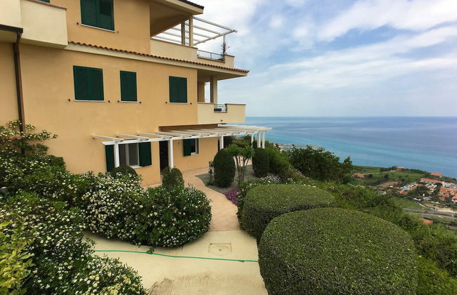 Family Sea-view Retreat in Parghelia - Foto 23