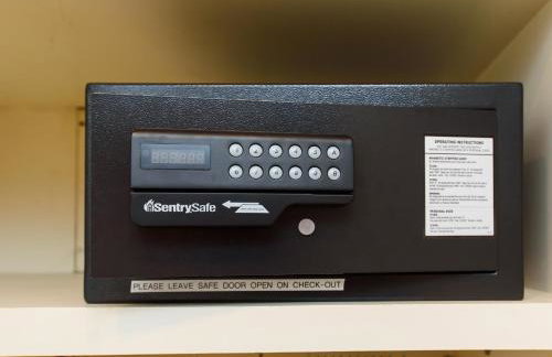 Oakfield Premier Apartments-High Speed WiFi-Smart SelfCheckIn-Central Cardiff Gem - Photo 47