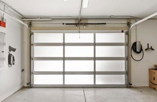 Marbella Lane - Cozy and Eccentric Design Home - Photo 37