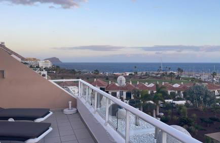 Stunning 2 bedroom apartment with full view of the sea and marina , full sun - Foto 33