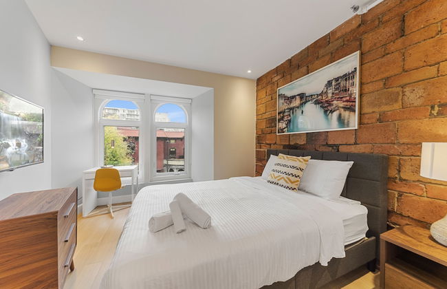 Elegant Suites De La Montagne- Dtwn Mtl - Photo 12