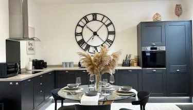 1BR Flat By Ankers Short Lets & Serviced Accommodation Matlock Bath Perfect For Families With Affordable Rates, Parking - Foto 2