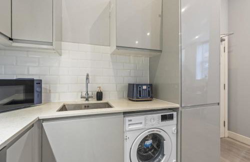 Coulsdon Escape - 3 BR - Sleeps 5 - Free Parking - Foto 5