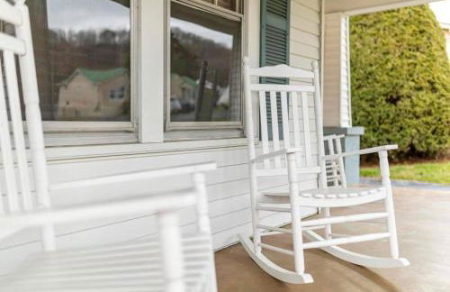 3BR Bristol Retreat - 2 Blocks from State Street - Foto 25