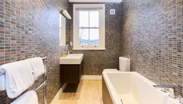 The Rosebery Retreat - Inviting 4bdr With Garden - Foto 2, Exterior