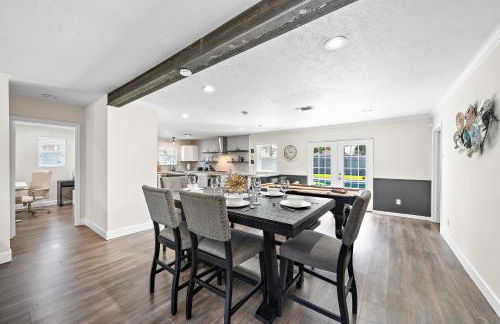 Pool Stay Near DT, Heights WiFi Games Yard BBQ - Foto 6