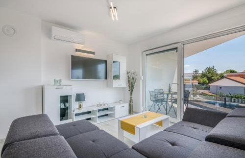 Apartments Villa "Aurea" with pool - Photo 34