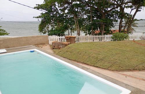 Casa 4 quartos, 2 suítes, piscina e acessibilidade - Frente para a lagoa - Foto 12