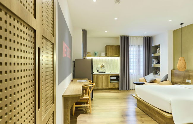 KIN WANDER TAN PHONG, THE MOONAGE - Foto 26