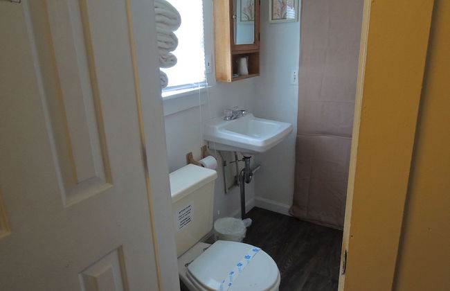 Shorelands Guest Resort and Cottages - Photo 43