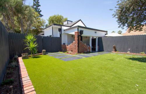 Dreamy Farmhouse in Studio City - Foto 10