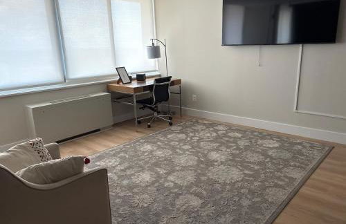 Cozy Penthouse at Towson City View - Foto 16