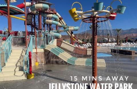 Near Zion Remodeled 2BR Sleeps 6 Game Garage - Foto 39