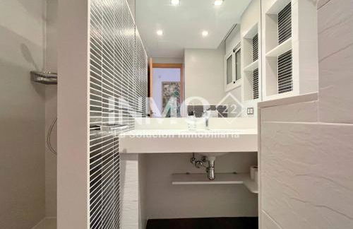 Con vistas laterales al mar, a unos 100 m de la playa 130A - INMO22 - Foto 9