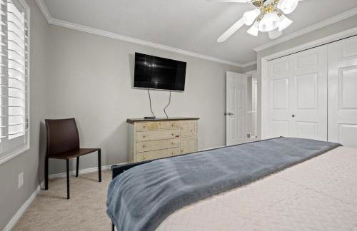 Hobbs Mill Ski Lodge Theater Games Dogs OK - Photo 43