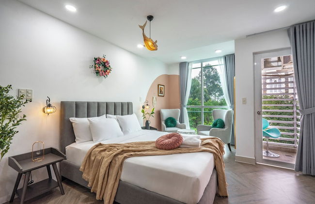 SAZI Church View Home - Free Nails/HairWash - Photo 44