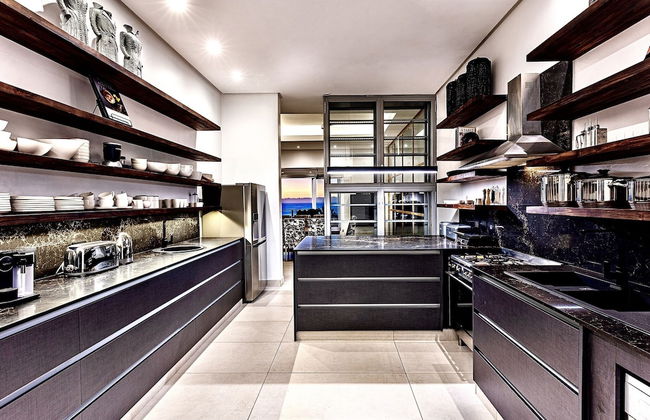 YOLO Spaces – The White House Boutique Villa - Foto 20