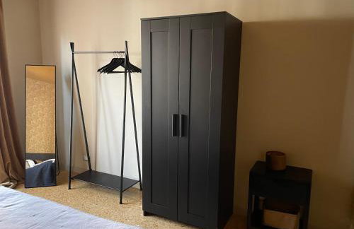 Two bedroom apartment with private parking - Photo 15