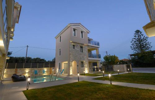 Momento Luxury Apartments walking distance from the beach - Photo 37