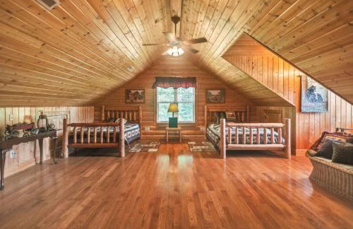 Cozy Mountain Retreat W/ Scenic Views 3 Bedroom Home by RedAwning - Photo 6