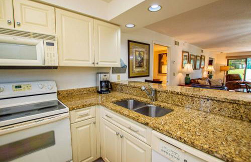 Newly Listed 20 percent off Golf and Tennis Community Golf Grandeur Corner Unit 16th Green - Foto 15