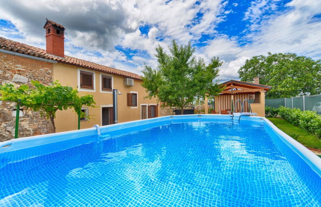 House 1735 - Photo 39