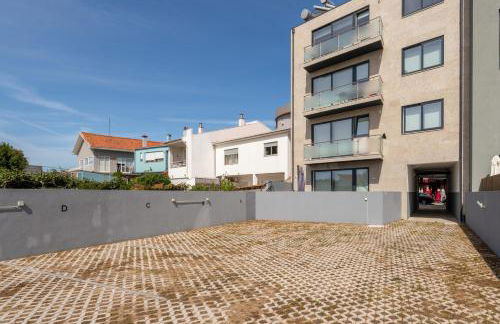 HostWise Cozy Studio with Balcony and Garage - Photo 20