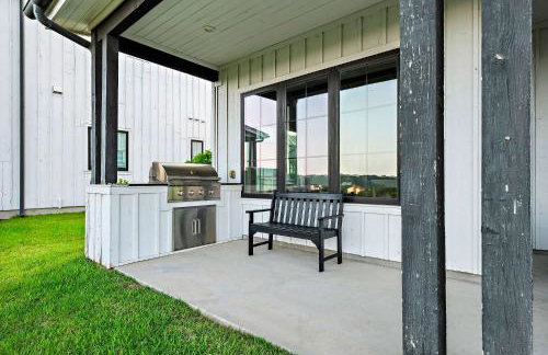Scenic Lake Travis Farmhouse - Pickleball - BBQ - Foto 34