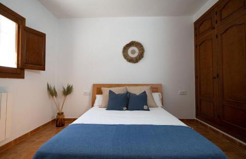 7 Bedroom Villa with Pool - 5mins walk to Cala Llonga Beach - Can Ramon - Foto 37