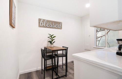 Bright Second-Floor Studio Near Beverly Hills - Foto 3