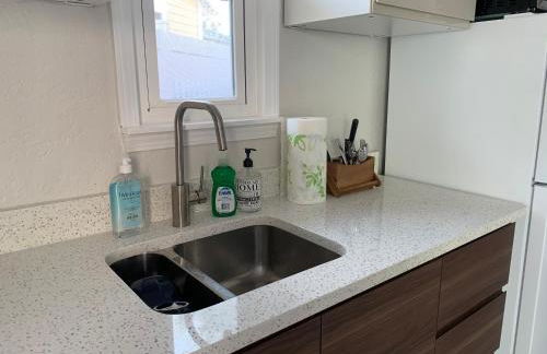 Tides Inn on the Bay Vacation Homes - Photo 13