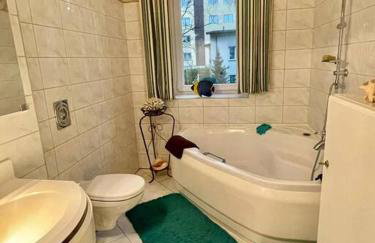 Beautiful villa with garden in Milanówek - Foto 32