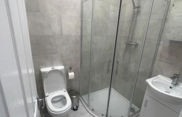 Elegant 4-Bed Victorian Home - Foto 16