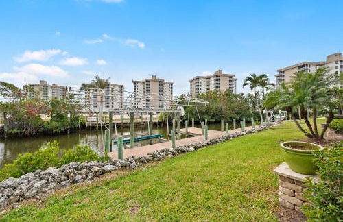 Bonita Beach Waterfront Paradise - Photo 63