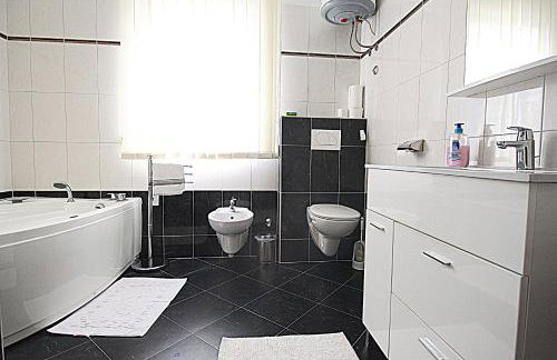 Apartment Vukadin - Photo 30