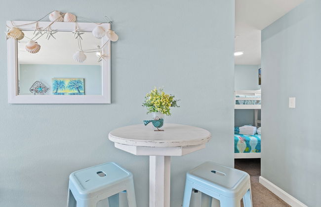 Penthouse With Beautiful Beach Views! 1 Bedroom, 2 Bathroom Penthouse! - Foto 22