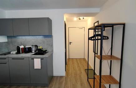 ELApart by Homely Stay - Moderne Apartments direkt im Stadtzentrum mit Self-Check-in - Foto 14