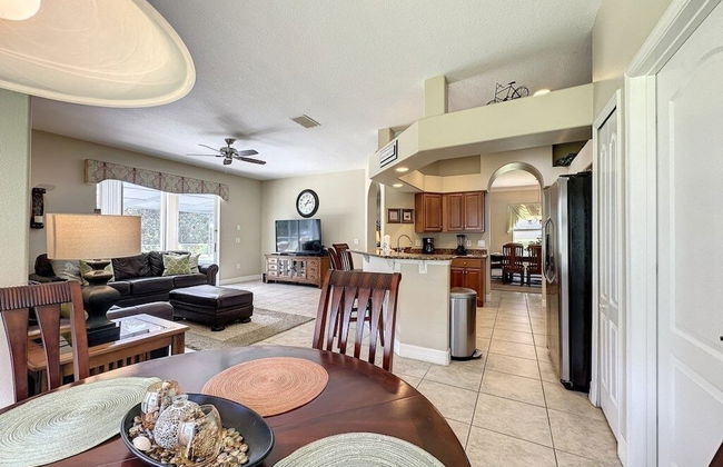 4 Bed 4 Bath With Private Pool/spa 4 Bedroom Home by RedAwning - Foto 55