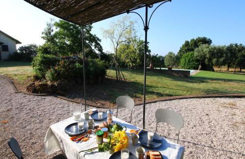 Romantic Farmhouse with Pool - Foto 39