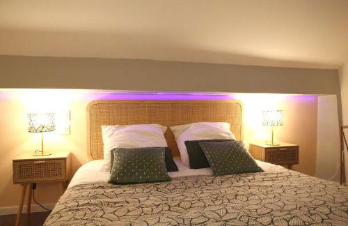 La Loge en Or - Parking public - Triplex - Proche centre et autoroute - Foto 24