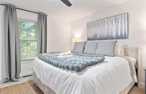 Cozy Retreat w Hot Tub Firepit & Grill near Bryce - Foto 7