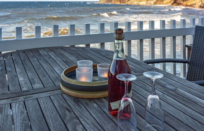 "Halldora" - 10m from the sea - Photo 16