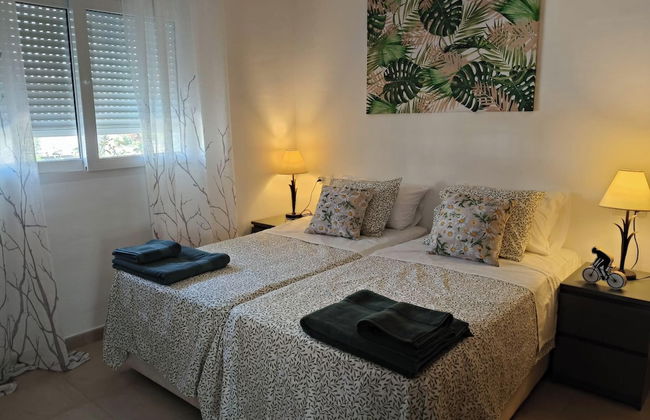 La Torre Golf 3-bed Villa- Pool, Hot Tub & Terrace - Photo 2