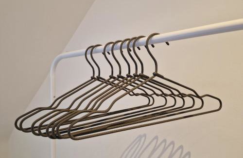 Large 4-bed house for up to 7 guests w 2x parking - Foto 34