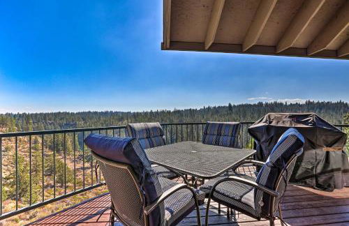Hiking Trail and Hot Tub Access Bend Condo with Deck - Foto 26