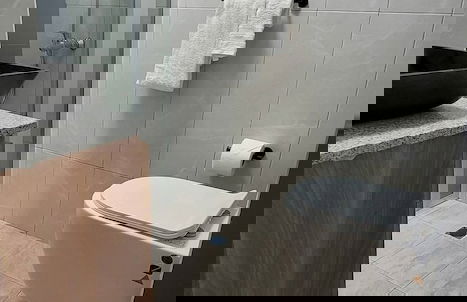 New and Modern 2 Bedroom Apt 5a - Foto 5