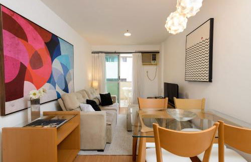 Flat c/ Limpeza Diária e Estacionamento - LB507 - Foto 2