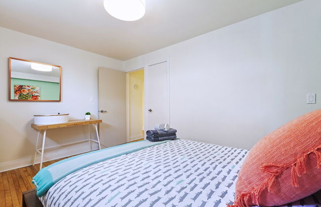 Colourful 2-bedroom Apartment - Foto 8